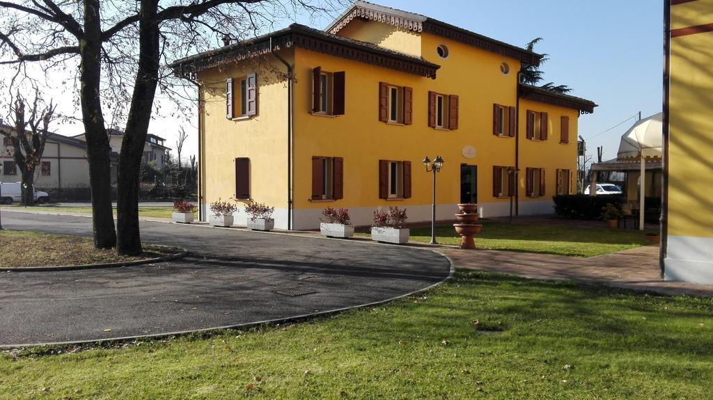 Corte Degli Estensi Formigine Exterior photo