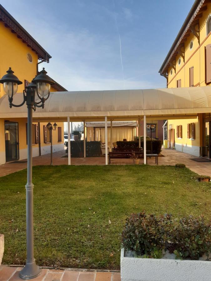 Corte Degli Estensi Formigine Exterior photo